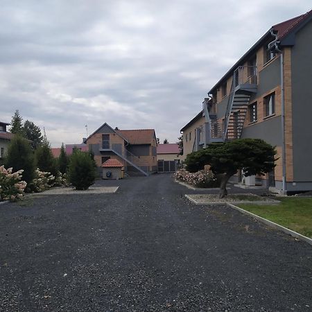 Ubytovani Na Statku Racice 外观 照片